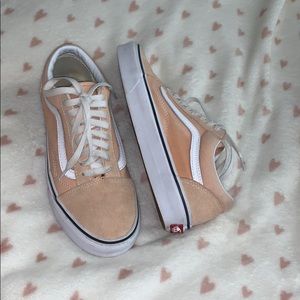 💎🌸Peach colored vans women’s size 8